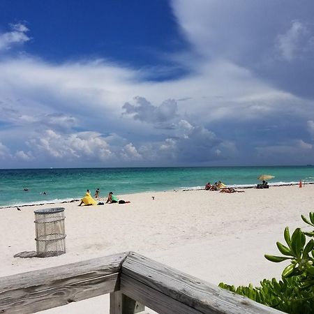 Ocean Front Resort Studio Miami Beach Esterno foto