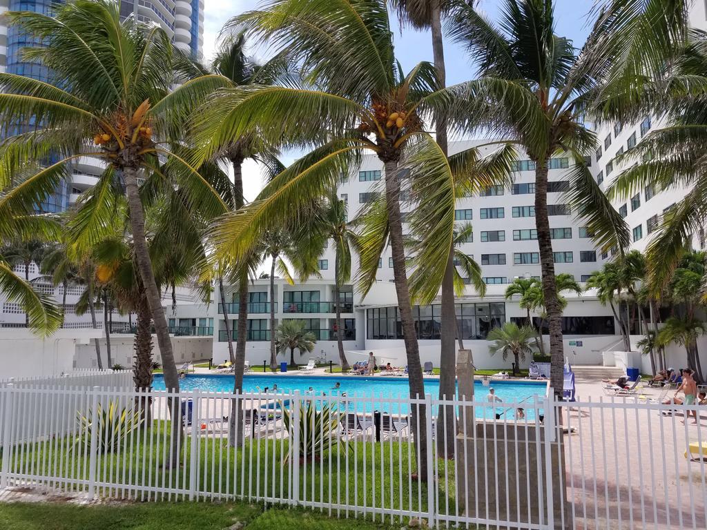 Ocean Front Resort Studio Miami Beach Esterno foto